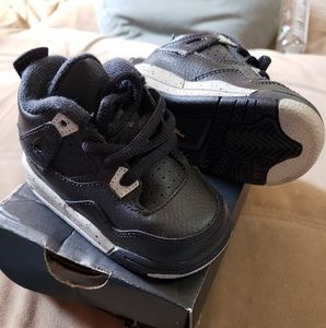 Jordan 4 Retro "Oreos"